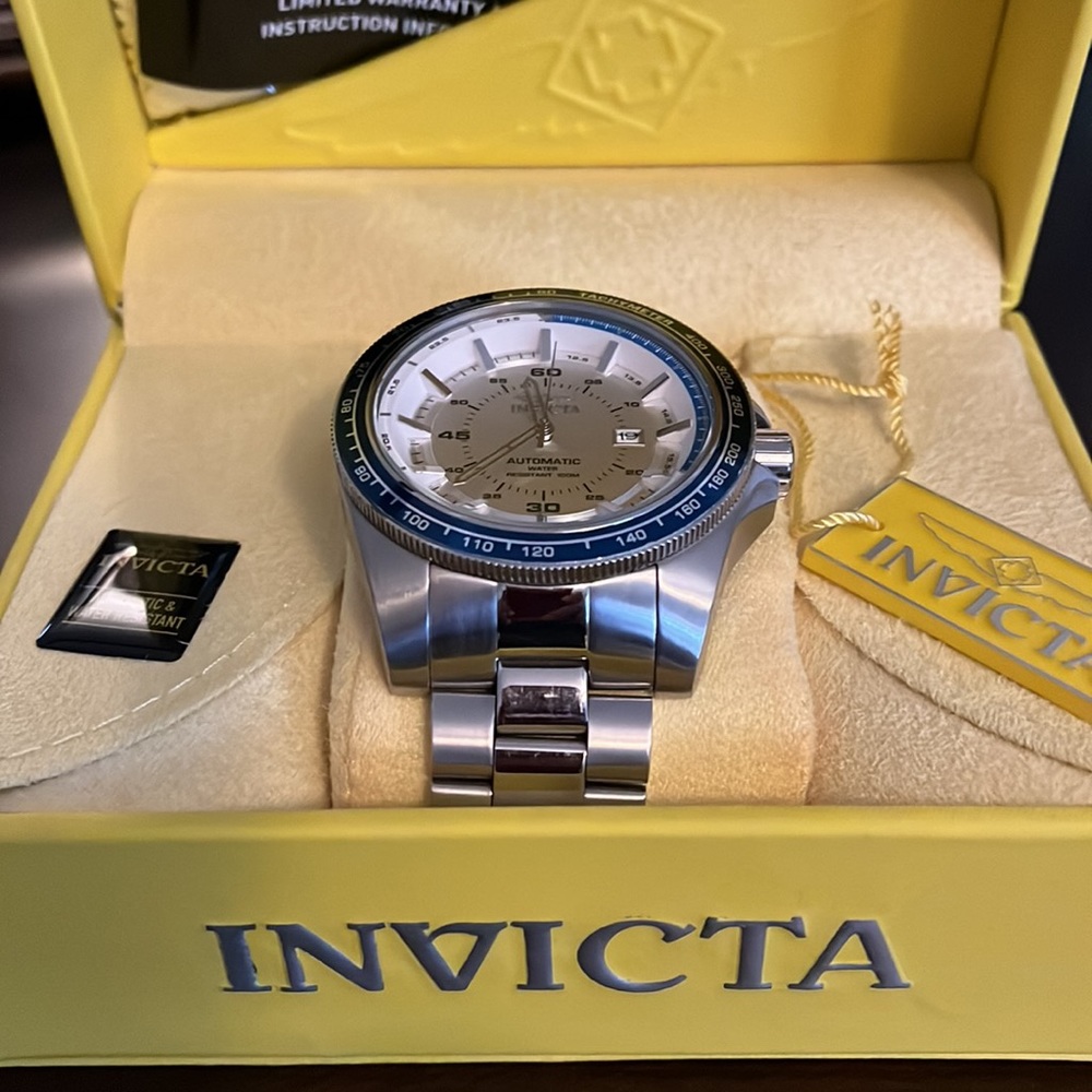 Invicta Watch - Picture 2 of 6
